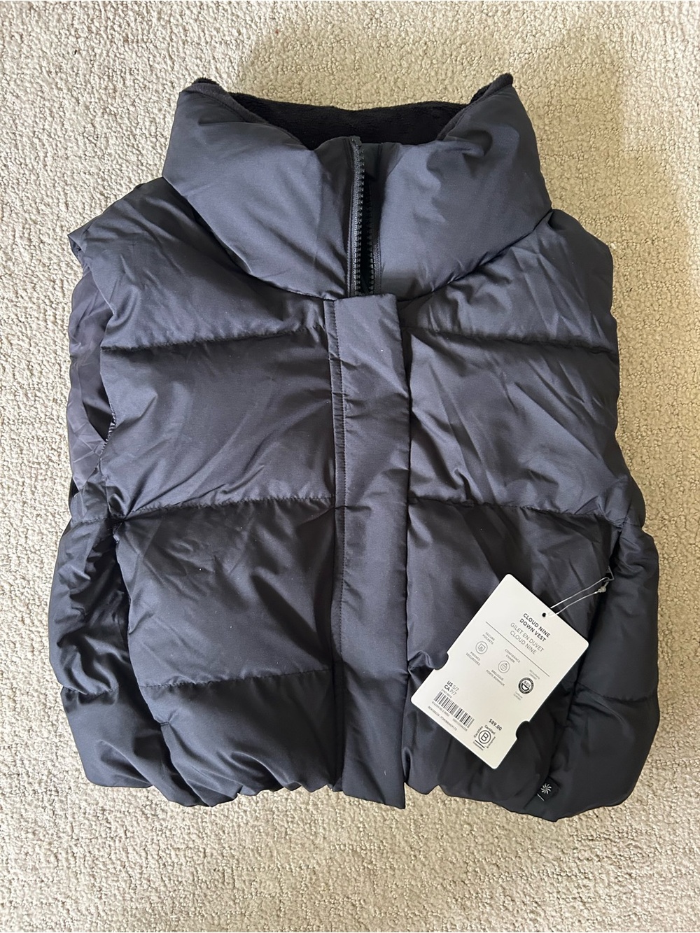 Athleta Girl Cloud Nine down vest NWT small fall cozy